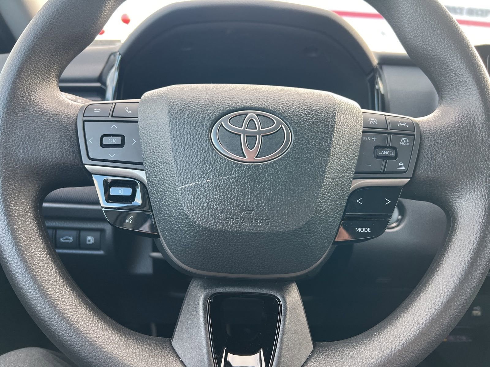 Thumbnail: 2025 Toyota Camry - 18