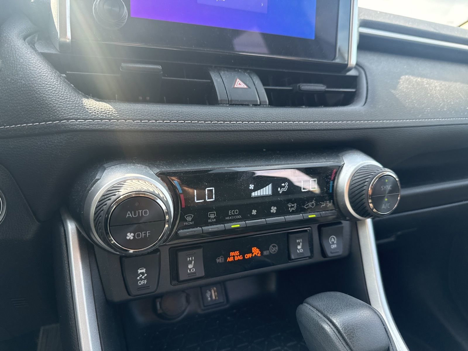 Thumbnail: 2023 Toyota RAV4 - 27