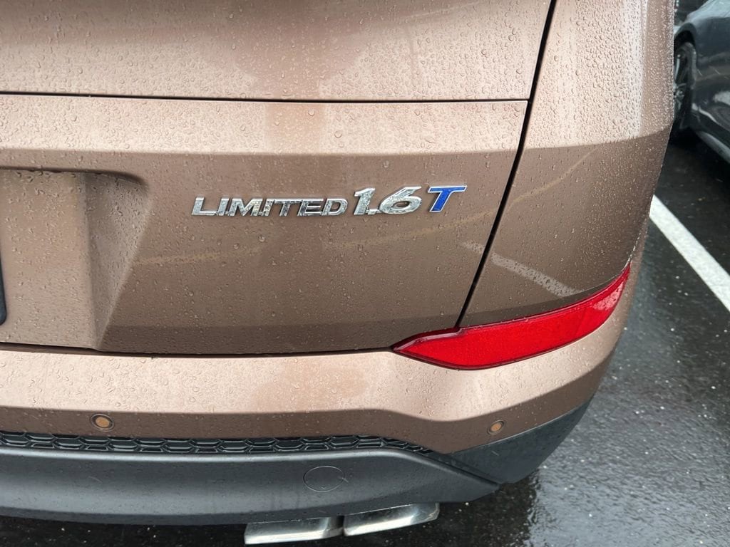 Thumbnail: 2016 Hyundai Tucson - 25