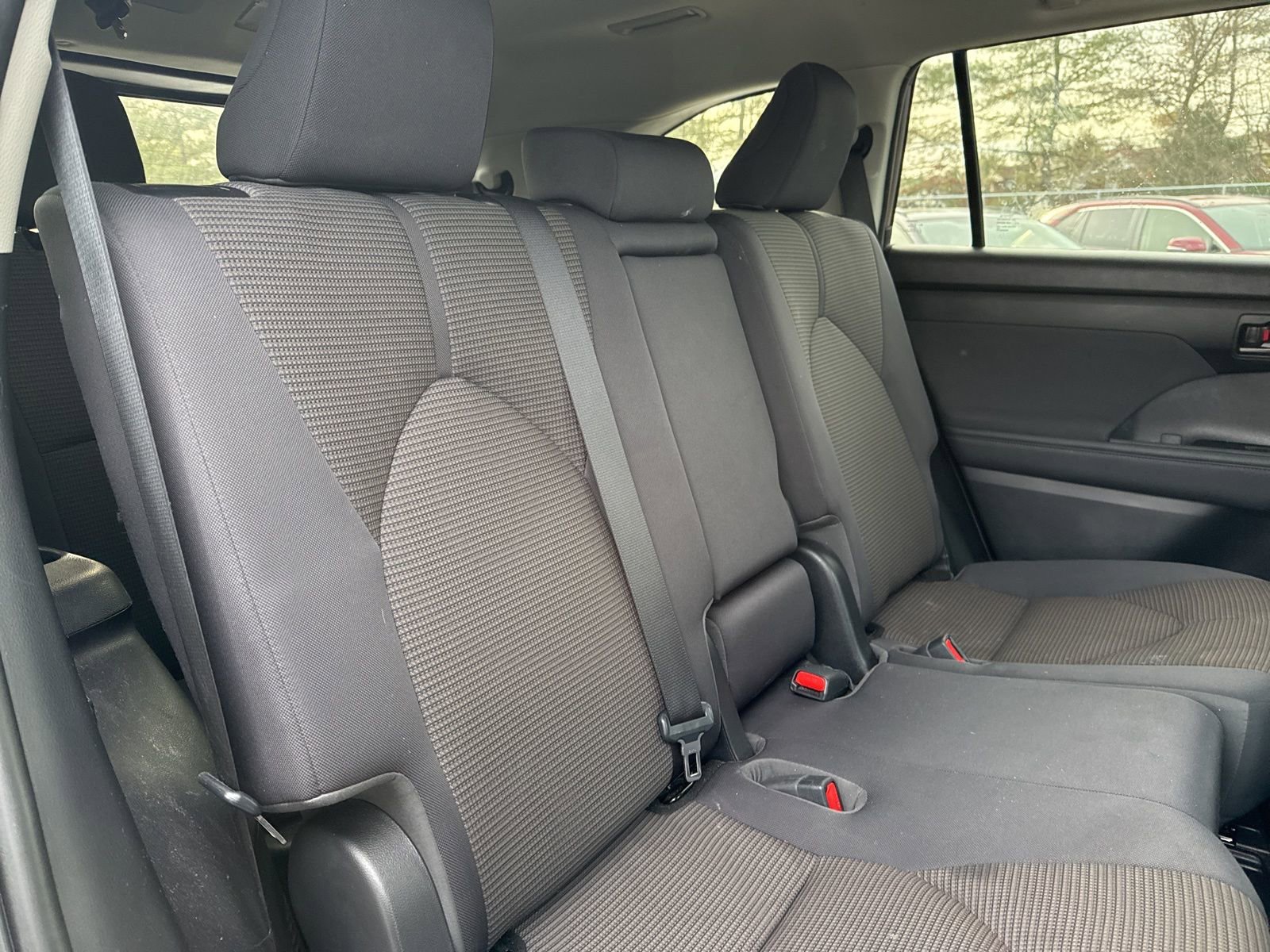 Thumbnail: 2023 Toyota Highlander - 25