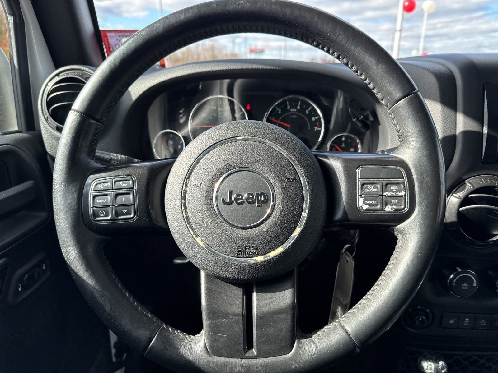 Thumbnail: 2017 Jeep Wrangler - 23