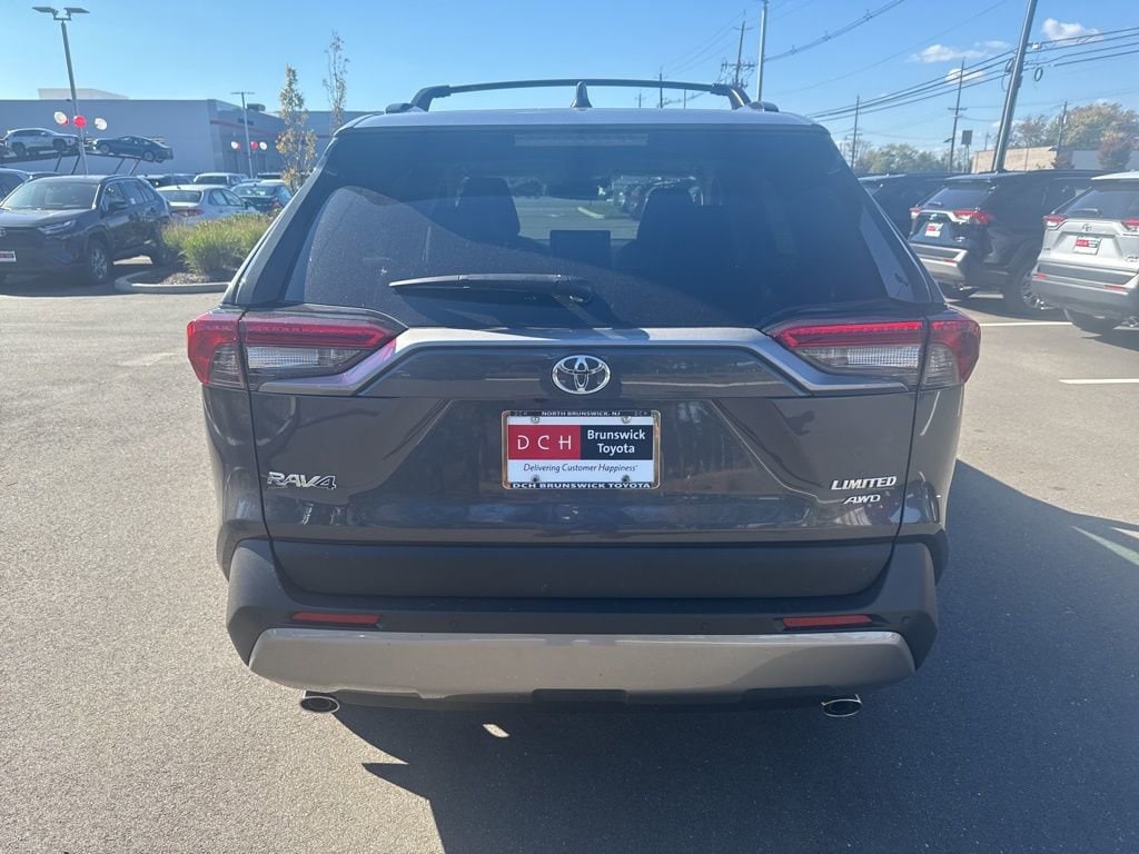 Thumbnail: 2025 Toyota RAV4 - 5