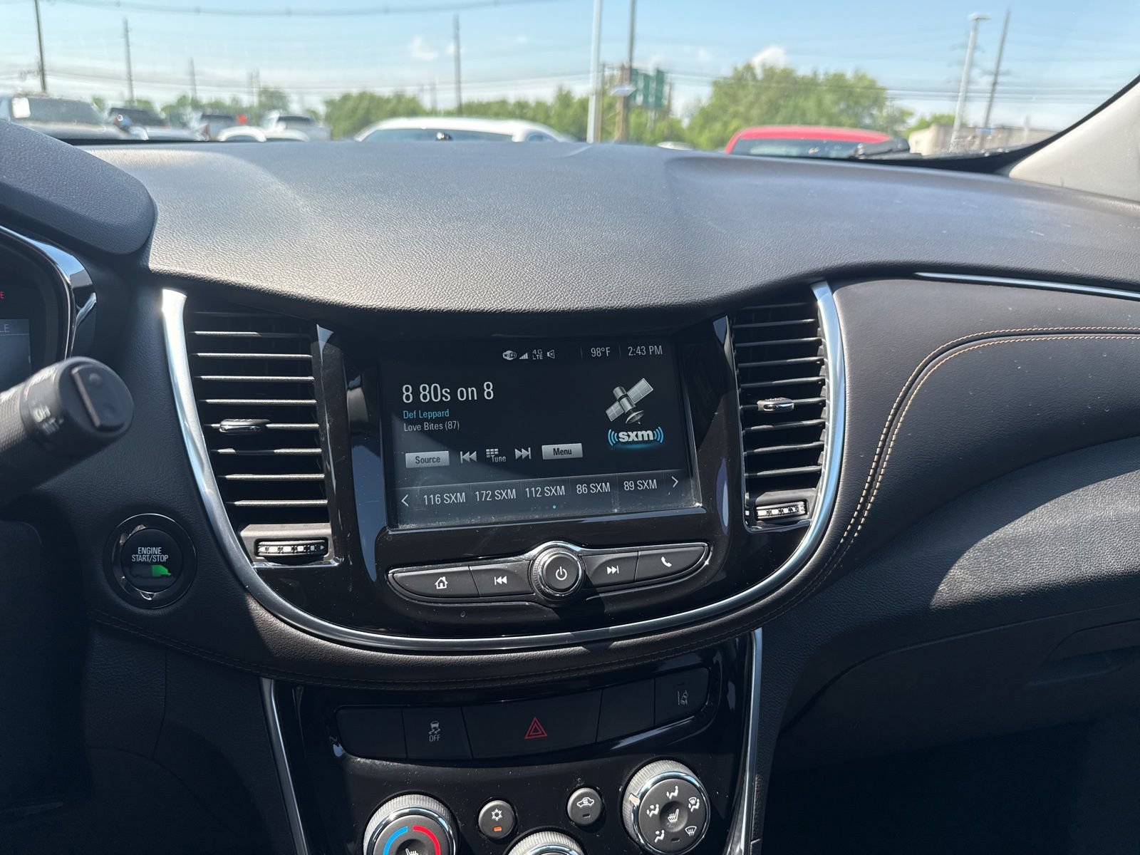 Thumbnail: 2017 Chevrolet Trax - 26