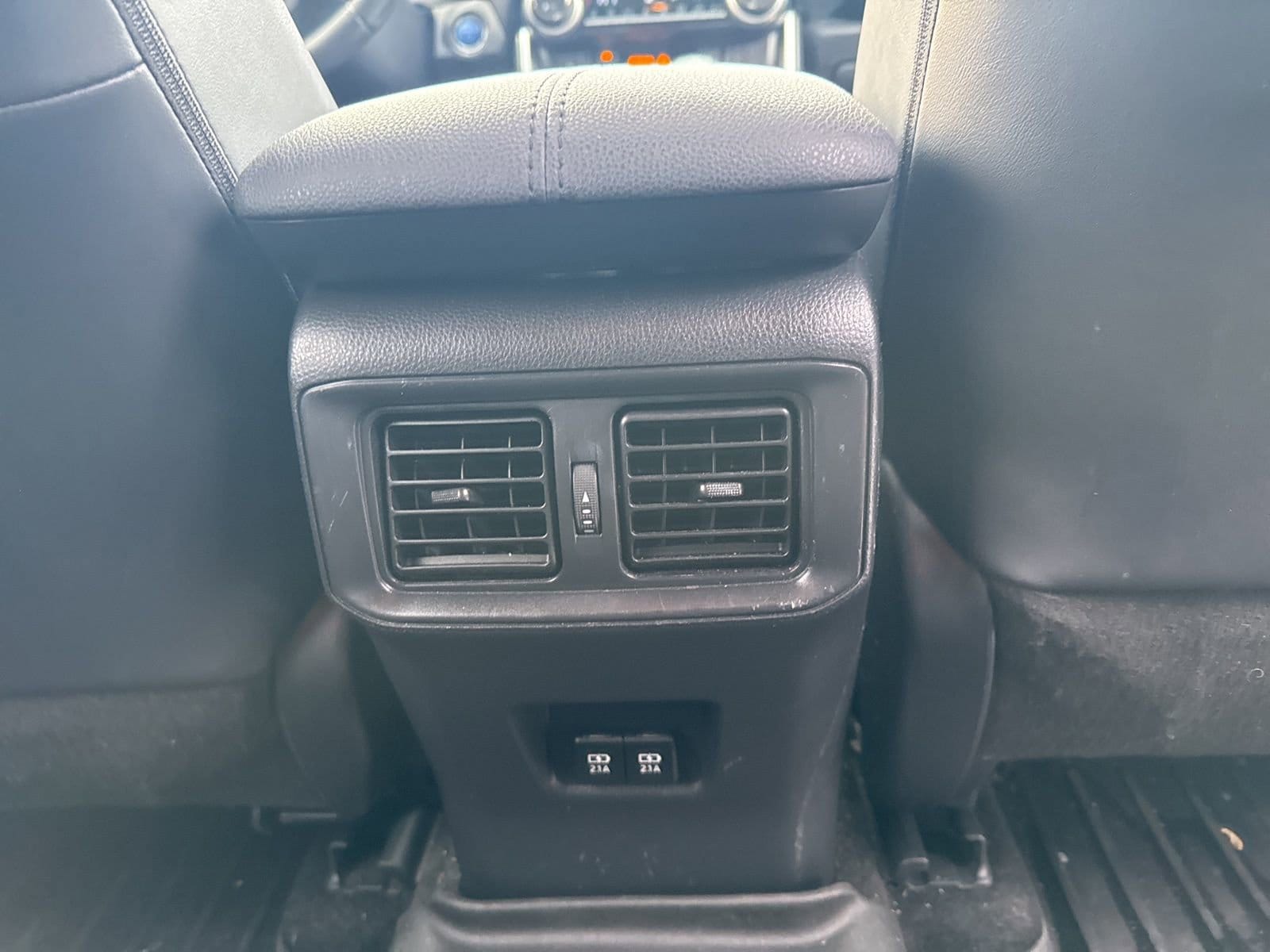 Thumbnail: 2020 Toyota RAV4 - 29