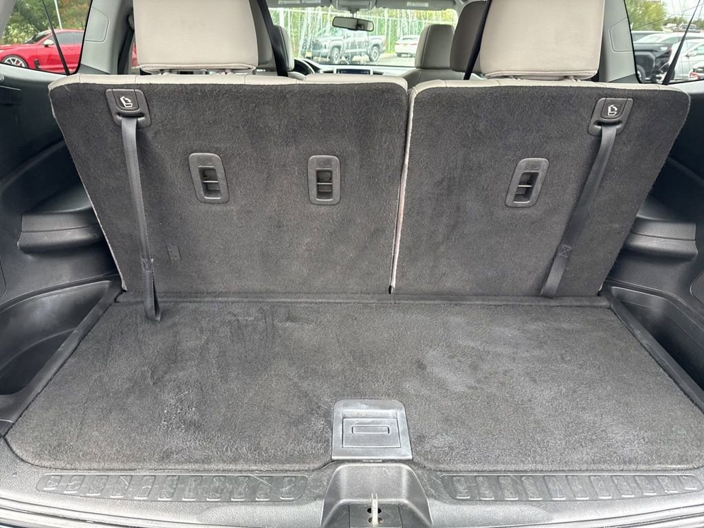 Thumbnail: 2016 Honda Pilot - 15