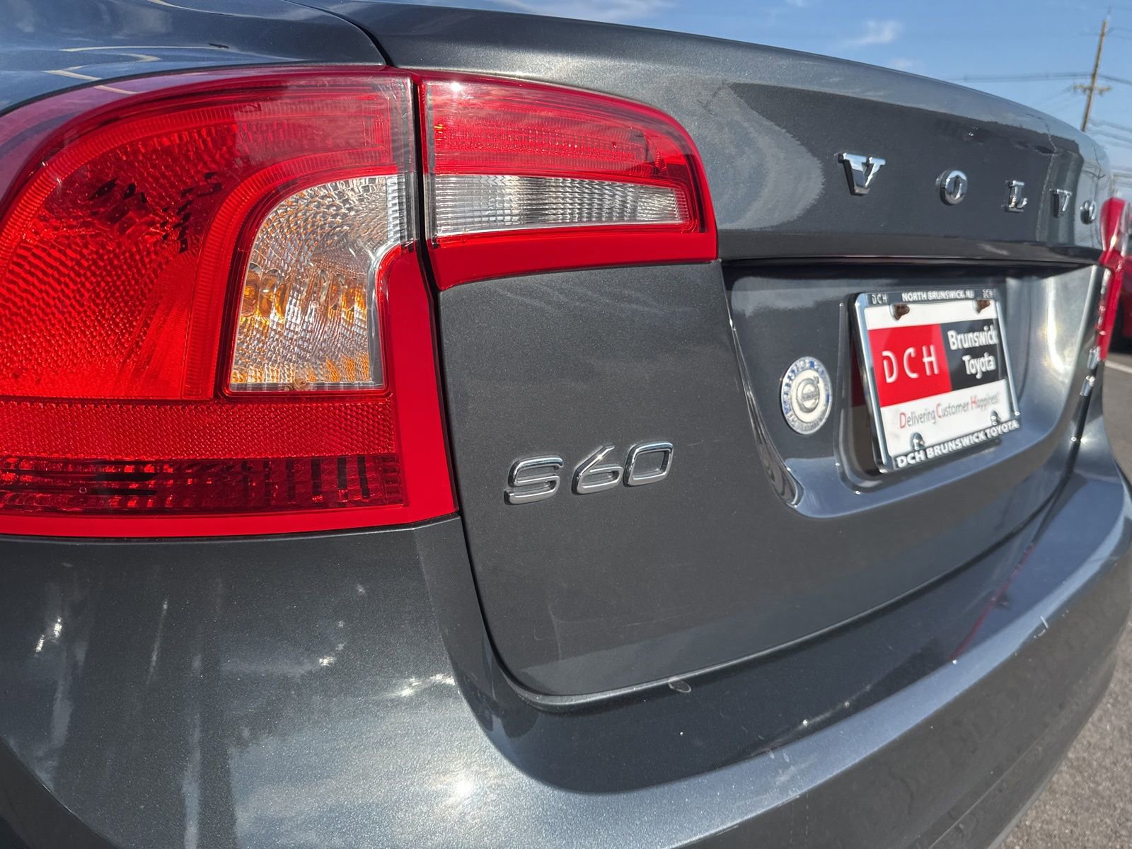 Thumbnail: 2016 Volvo S60 - 15