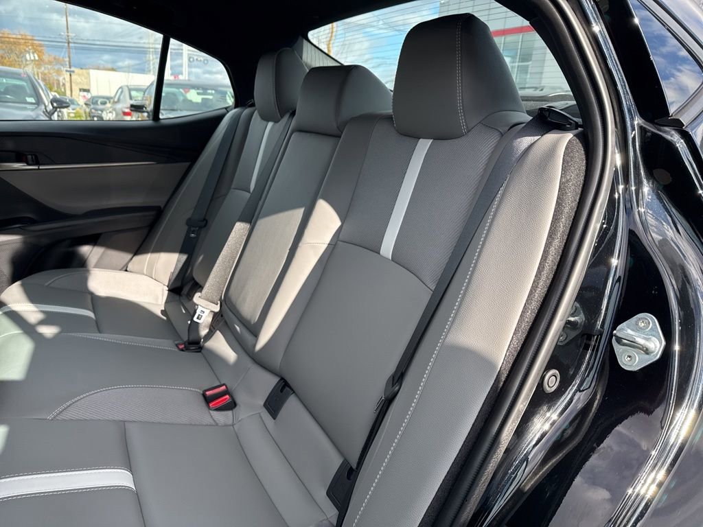 Thumbnail: 2025 Toyota Camry - 19