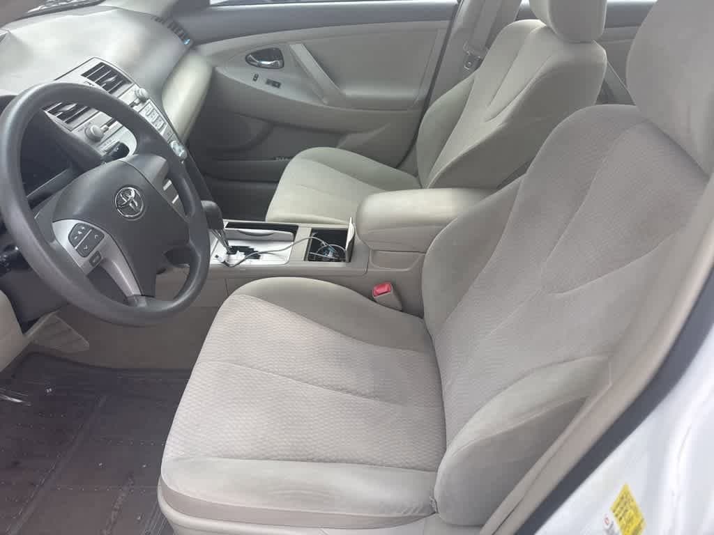 Thumbnail: 2011 Toyota Camry - 13