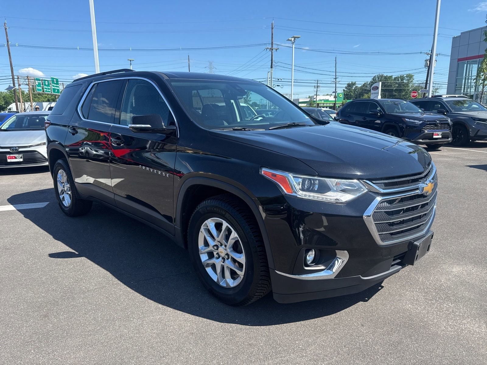 Thumbnail: 2020 Chevrolet Traverse - 3