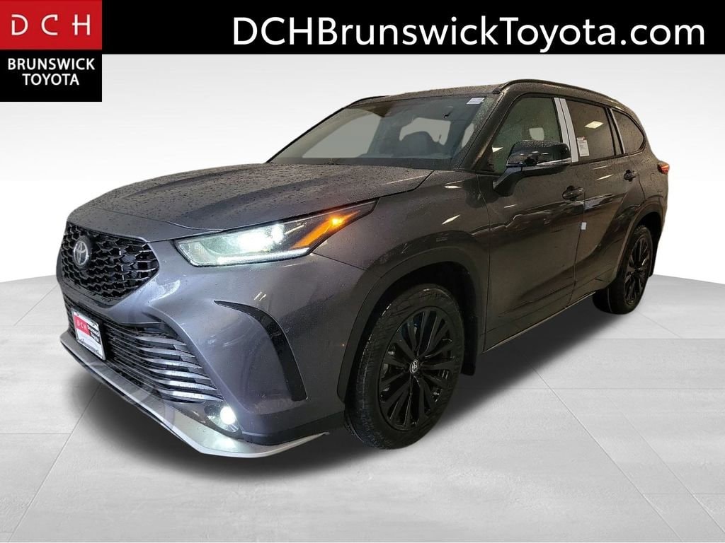 Thumbnail: 2023 Toyota Highlander - 1