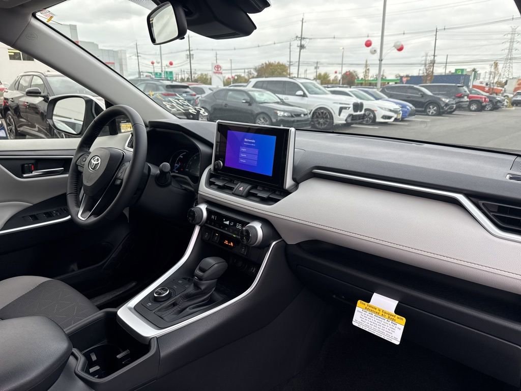 Thumbnail: 2025 Toyota RAV4 - 13