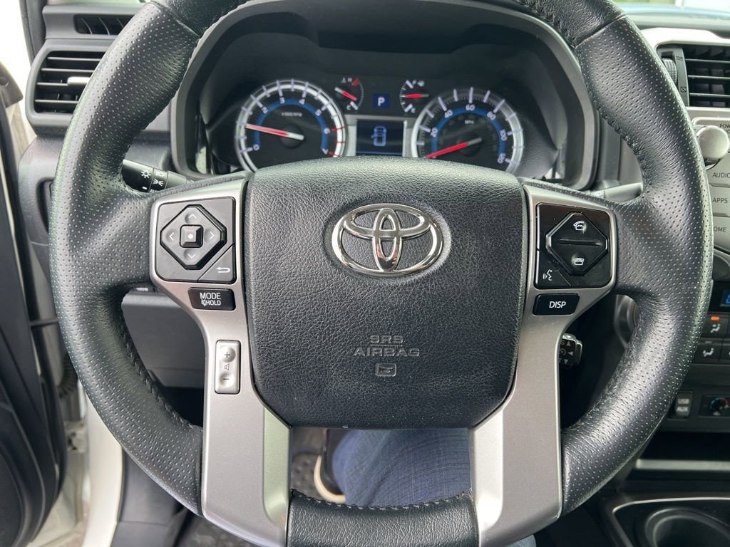 Thumbnail: 2018 Toyota 4Runner - 21