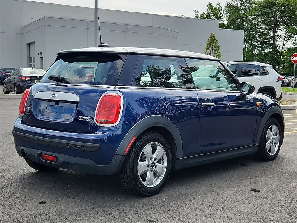 Thumbnail: 2014 MINI Cooper Hardtop - 4