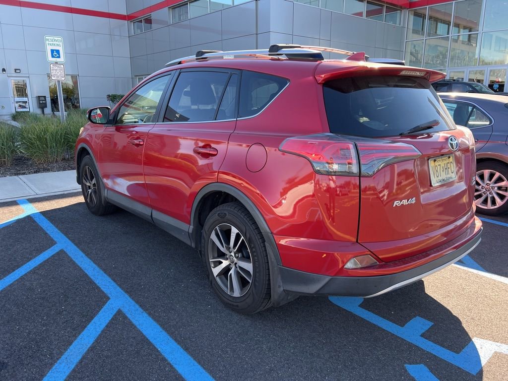 Thumbnail: 2016 Toyota RAV4 - 5