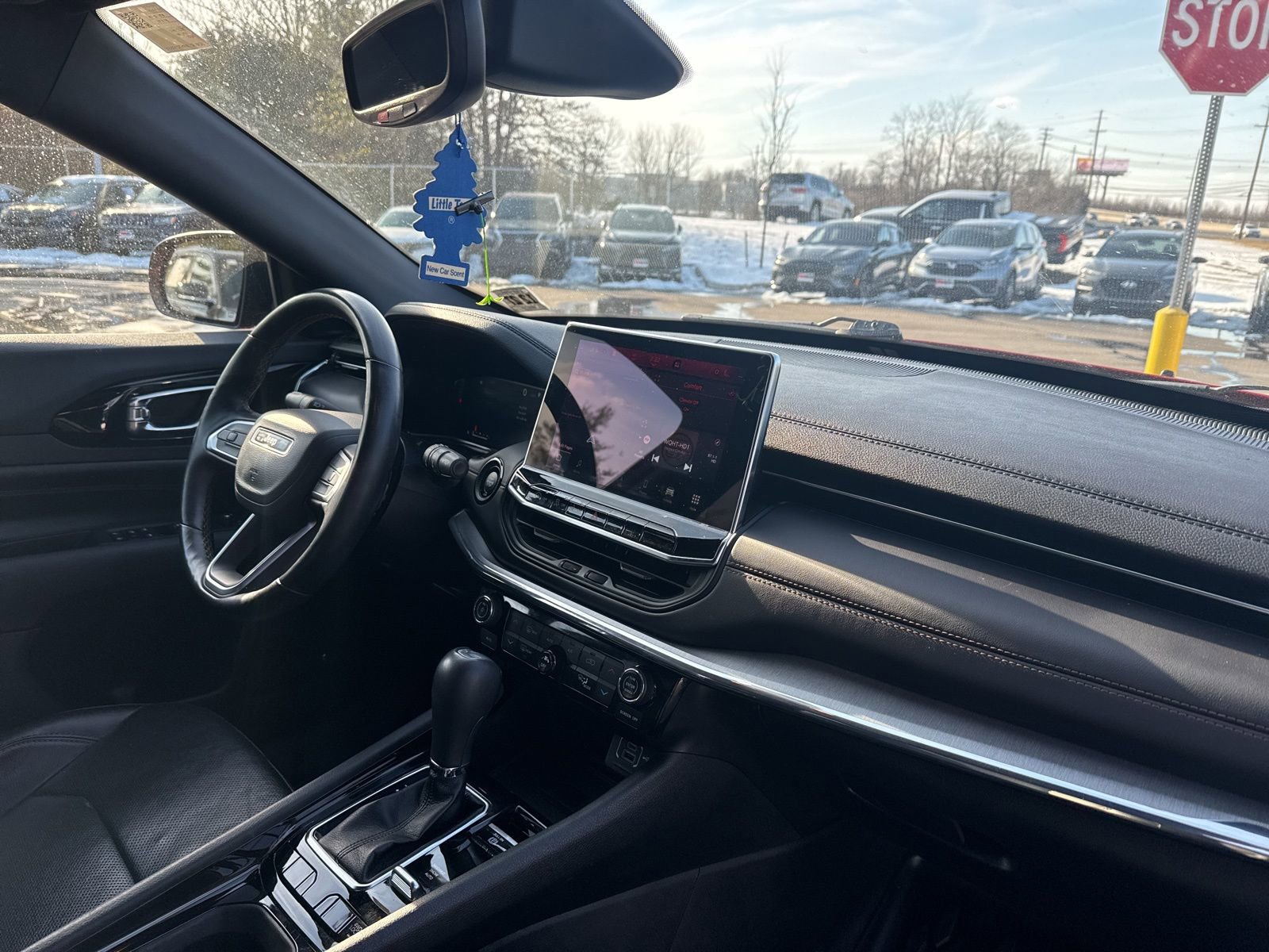 Thumbnail: 2022 Jeep Compass - 21