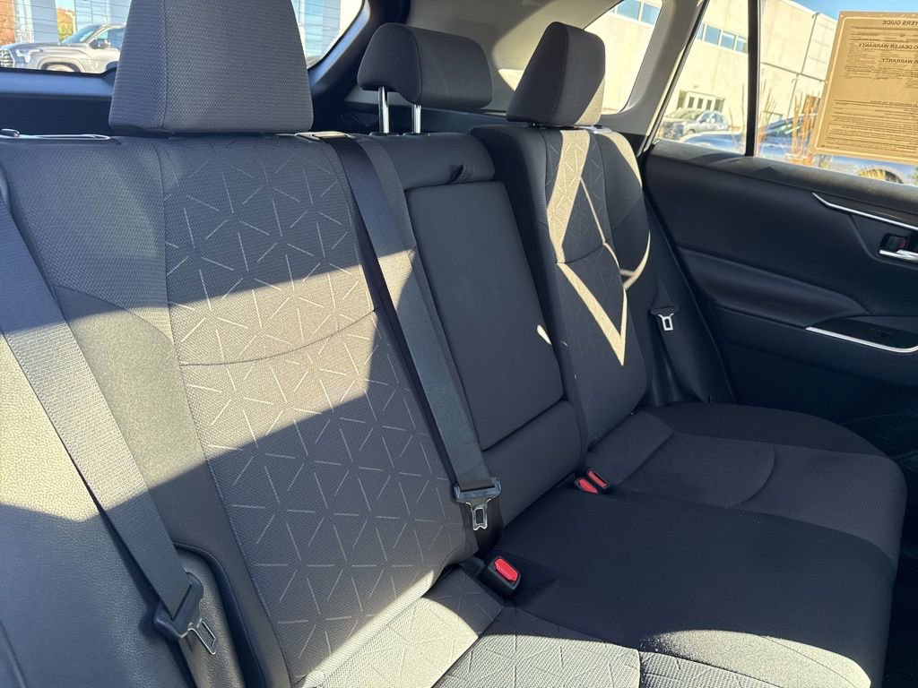 Thumbnail: 2019 Toyota RAV4 - 23