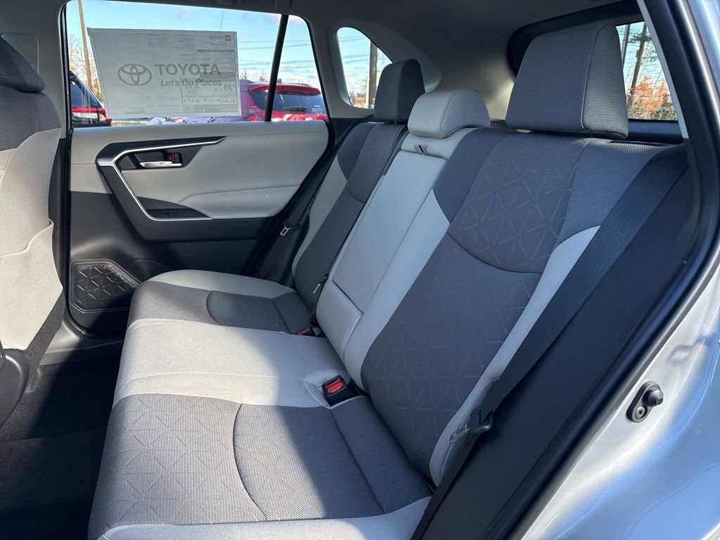 Thumbnail: 2025 Toyota RAV4 - 13