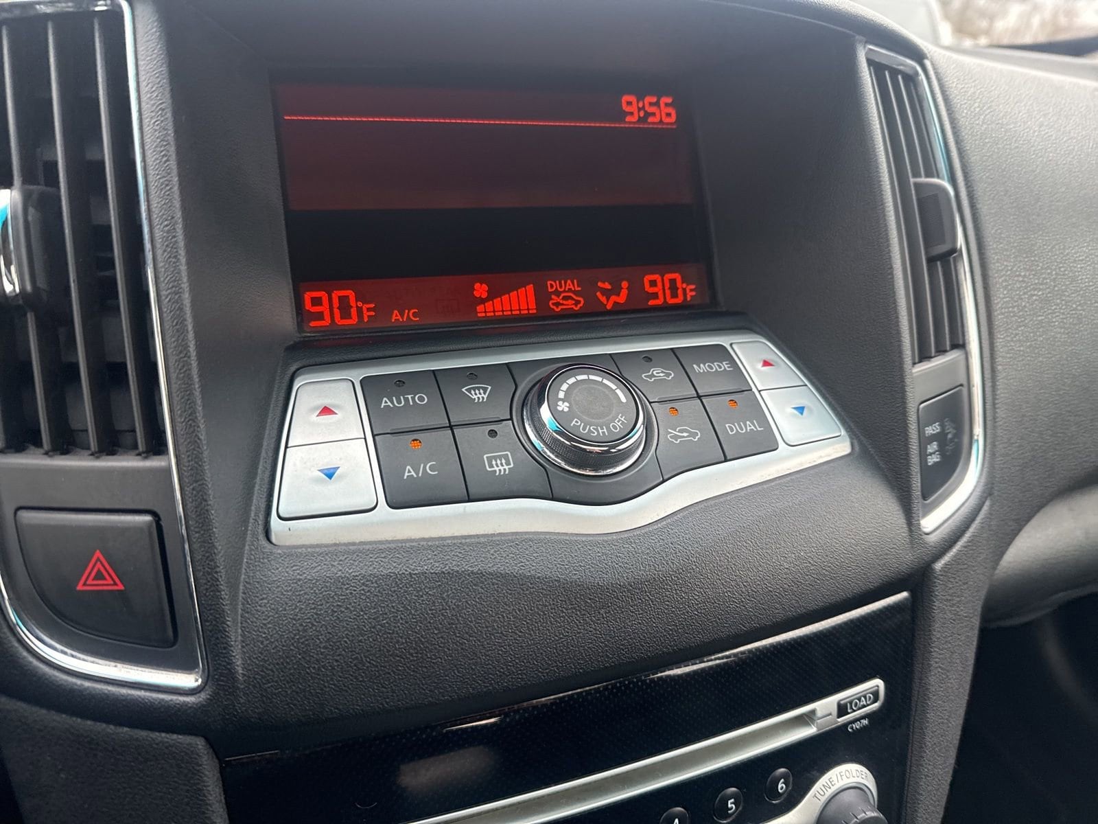 Thumbnail: 2011 Nissan Maxima - 25