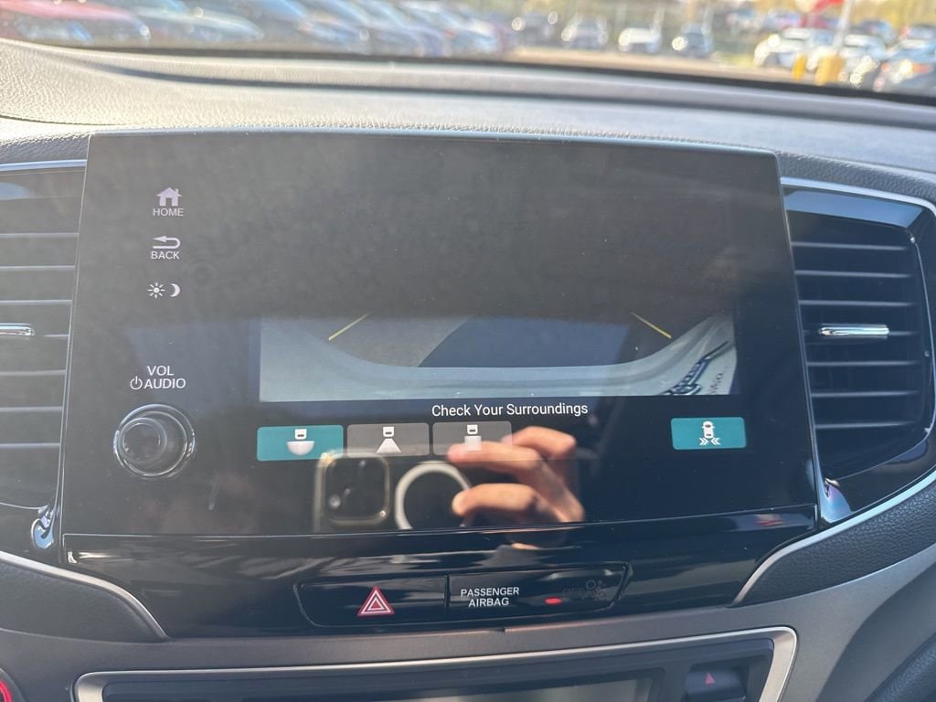 Thumbnail: 2021 Honda Pilot - 26