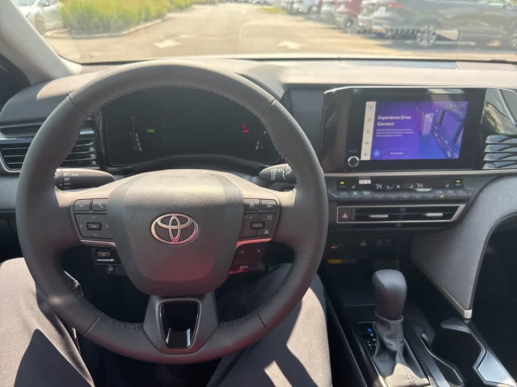 Thumbnail: 2025 Toyota Camry - 17