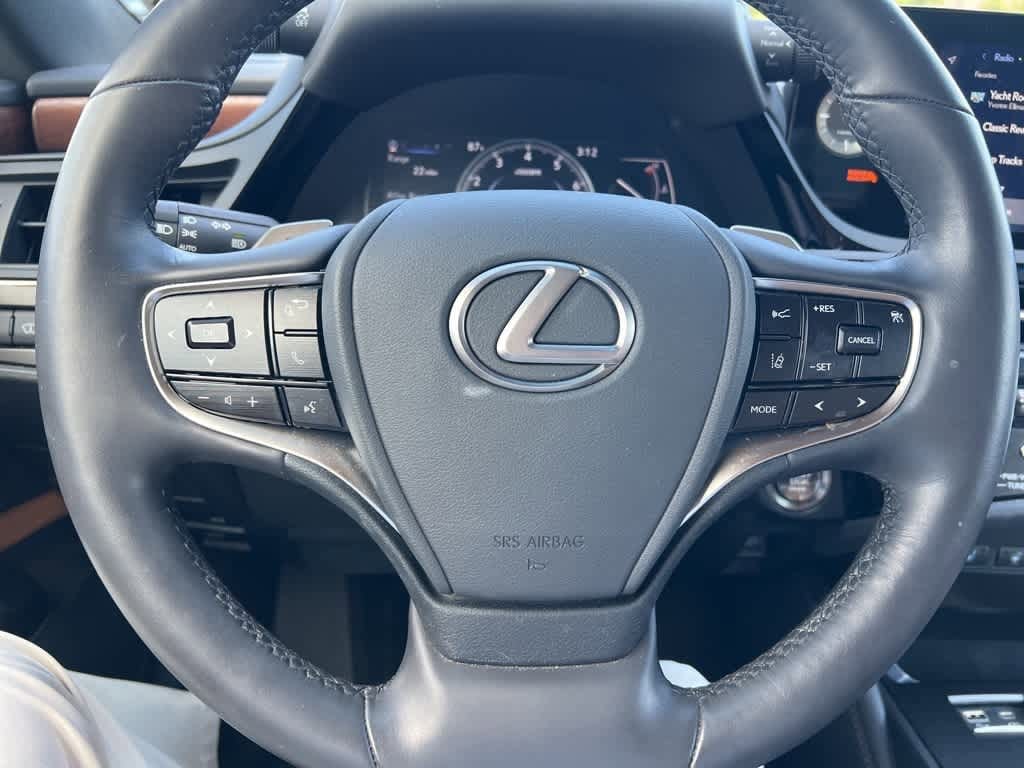 Thumbnail: 2024 Lexus ES - 21