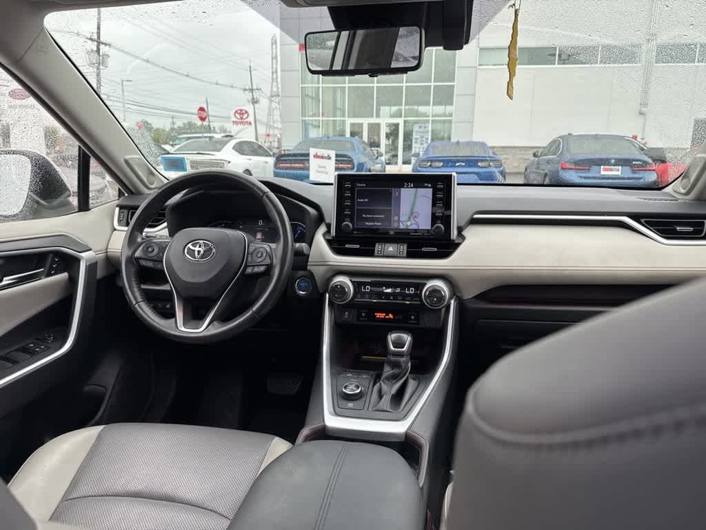 Thumbnail: 2019 Toyota RAV4 - 23