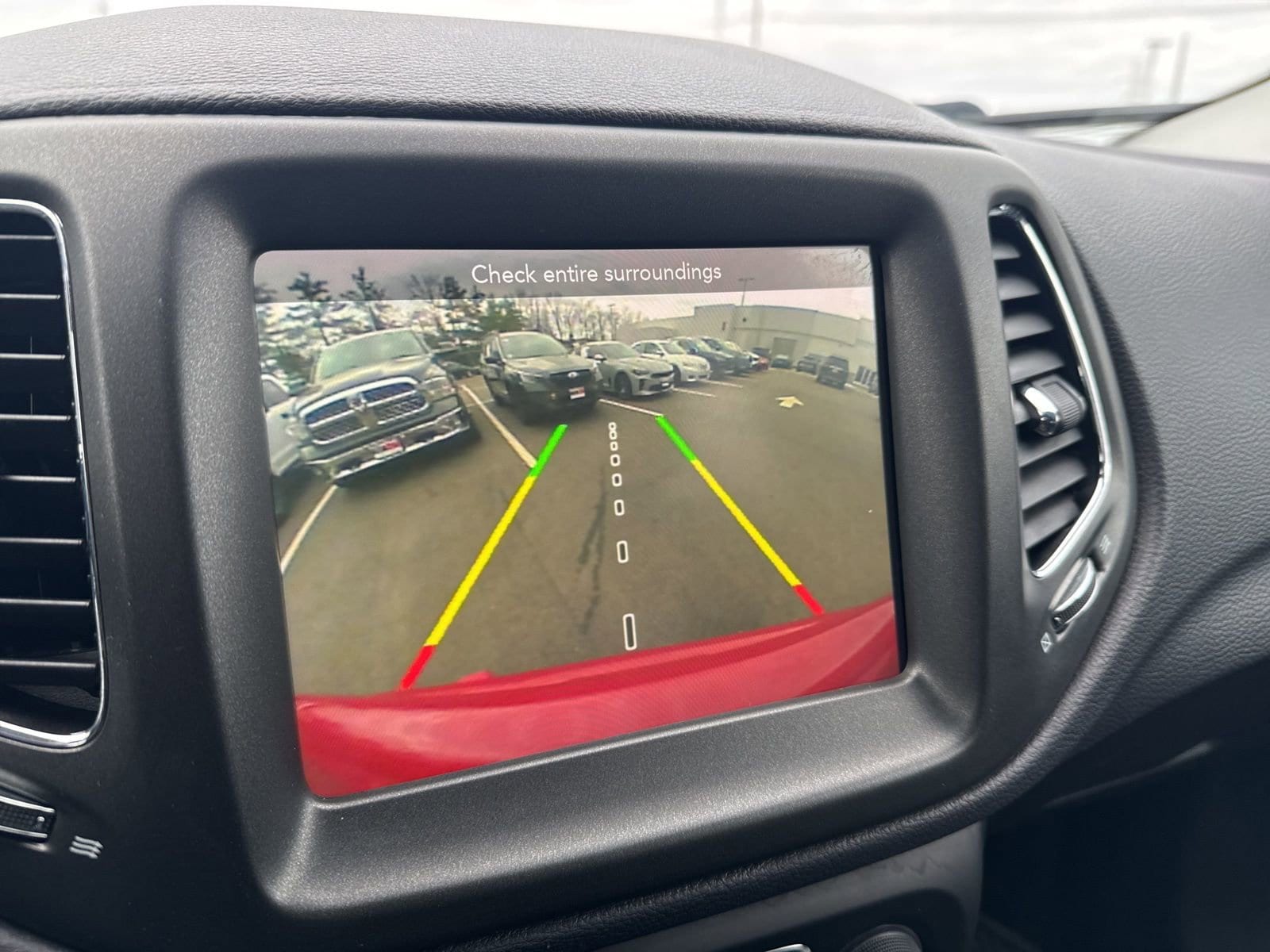 Thumbnail: 2017 Jeep Compass - 27