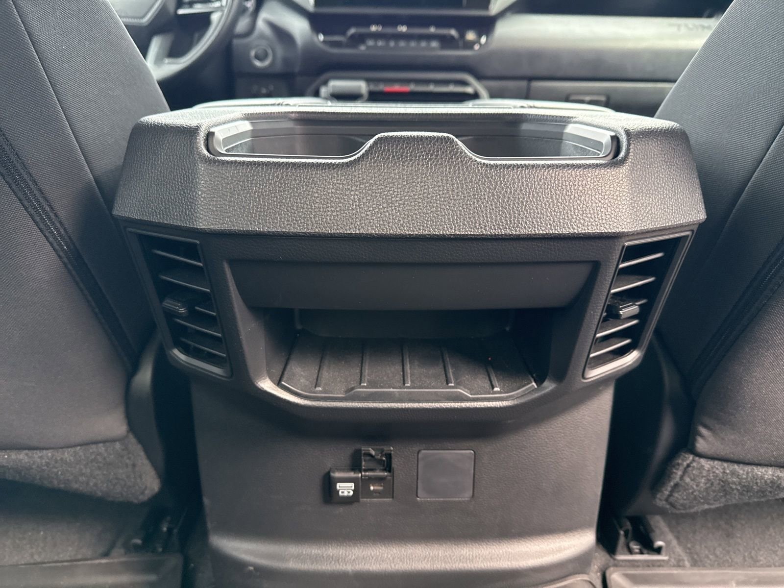 Thumbnail: 2024 Toyota Tundra - 31