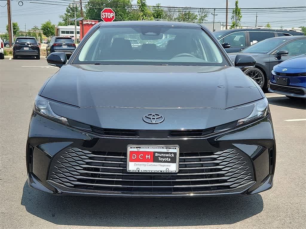 2025 Toyota Camry LE 2