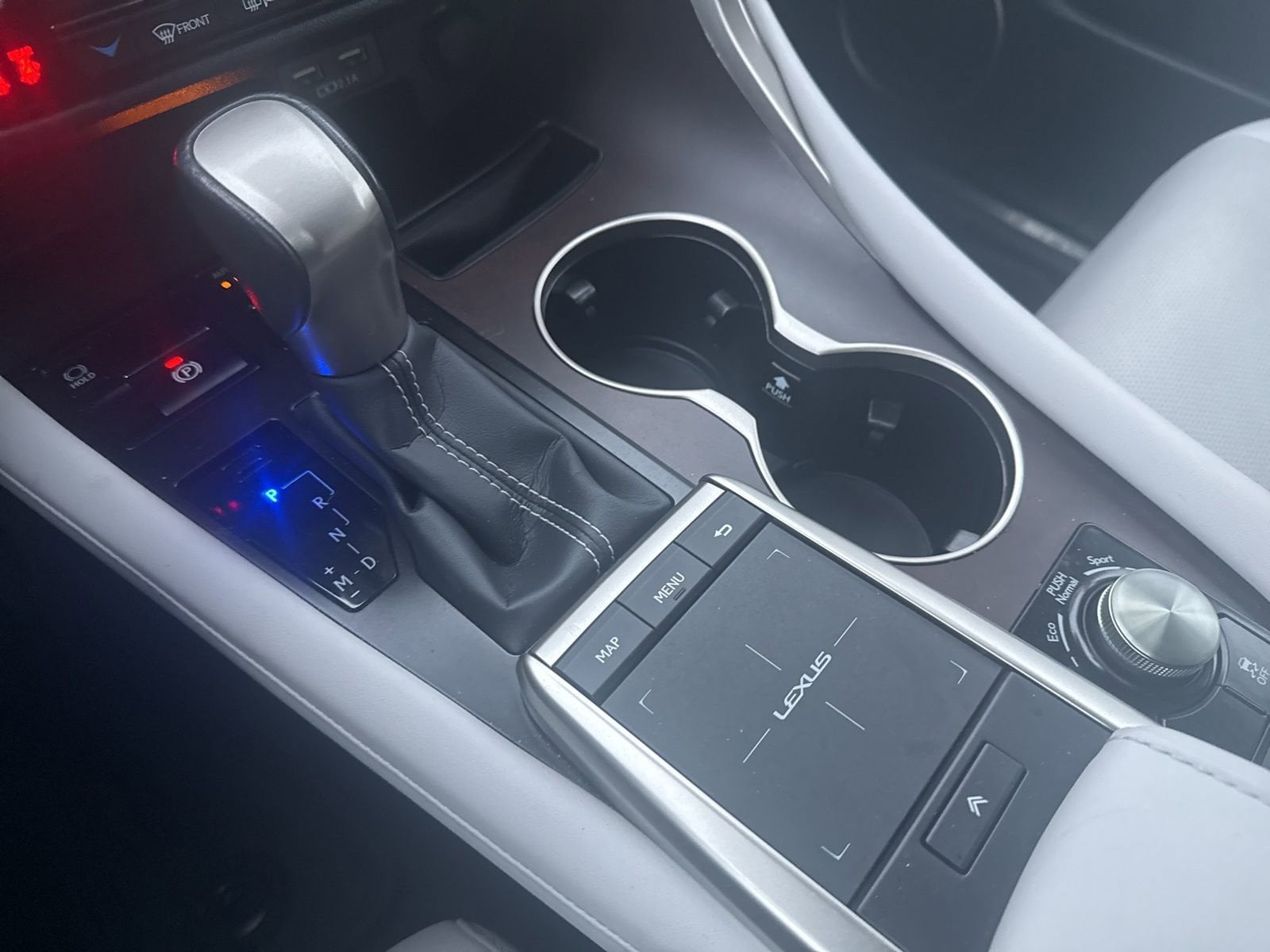 Thumbnail: 2022 Lexus RX - 26