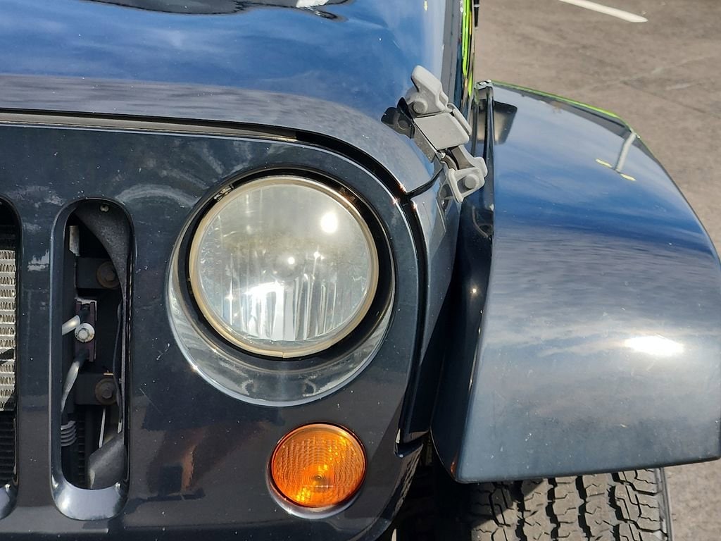 Thumbnail: 2013 Jeep Wrangler - 17