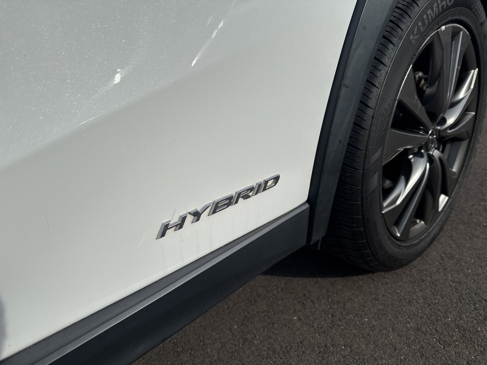 Thumbnail: 2020 Lexus UX - 16