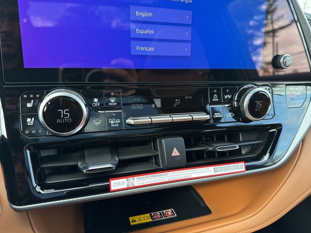 Thumbnail: 2025 Toyota Highlander - 20