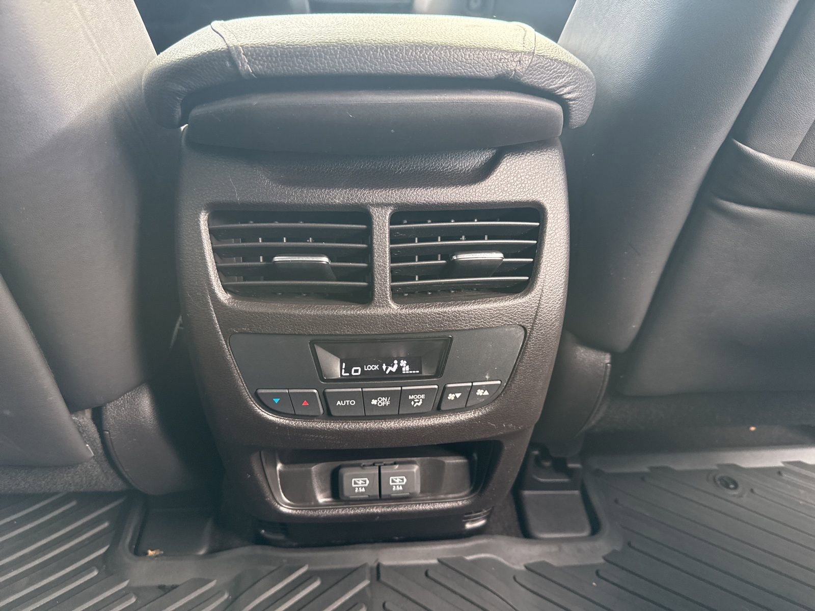 Thumbnail: 2019 Acura MDX - 37