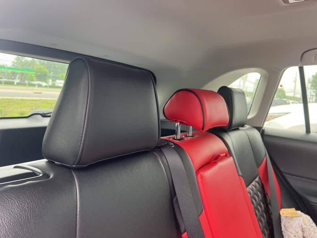 2020 Toyota RAV4 XLE 15