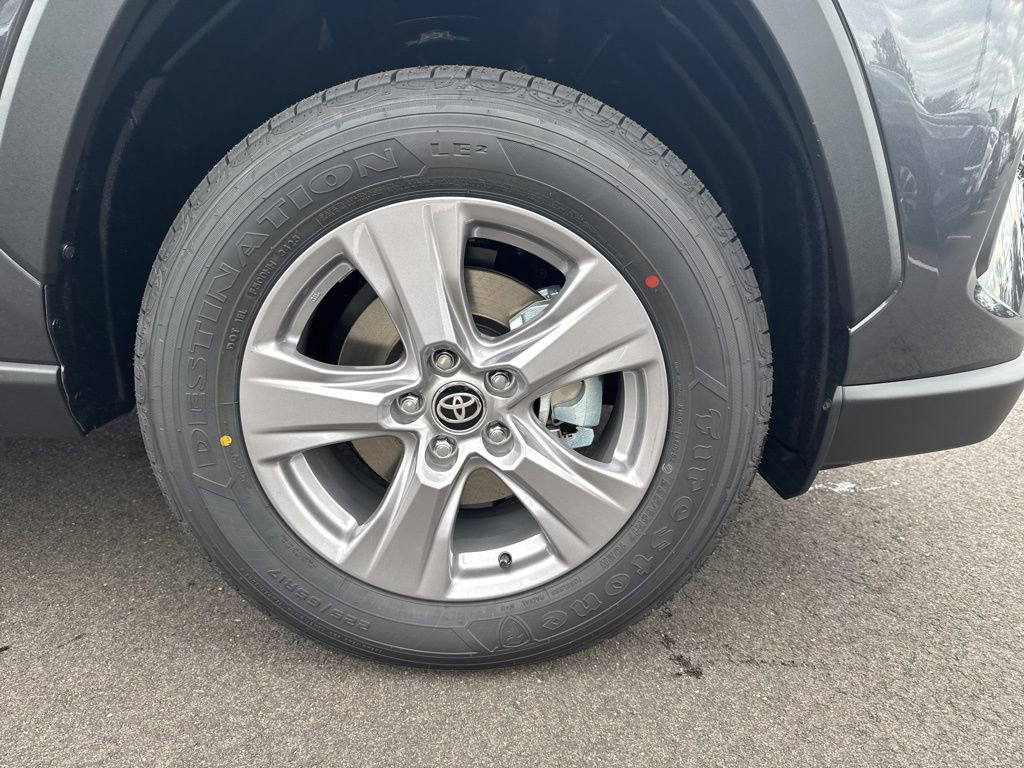 Thumbnail: 2025 Toyota RAV4 - 8