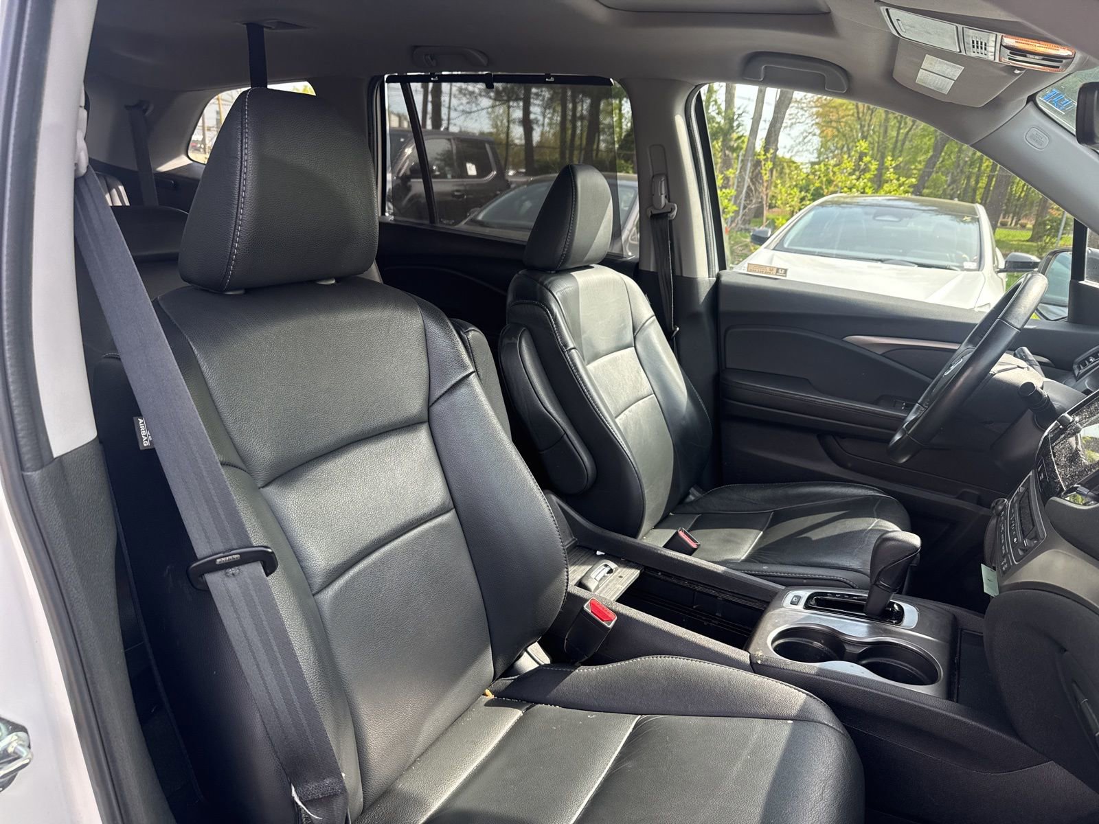 Thumbnail: 2019 Honda Pilot - 22