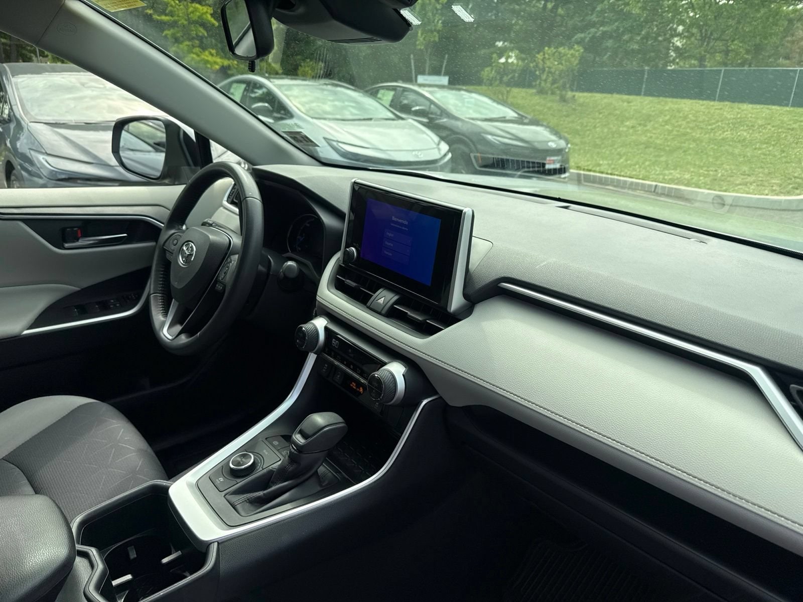 Thumbnail: 2023 Toyota RAV4 - 21