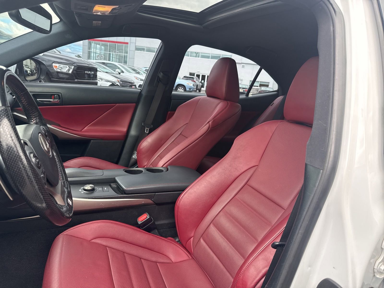 Thumbnail: 2016 Lexus IS - 21