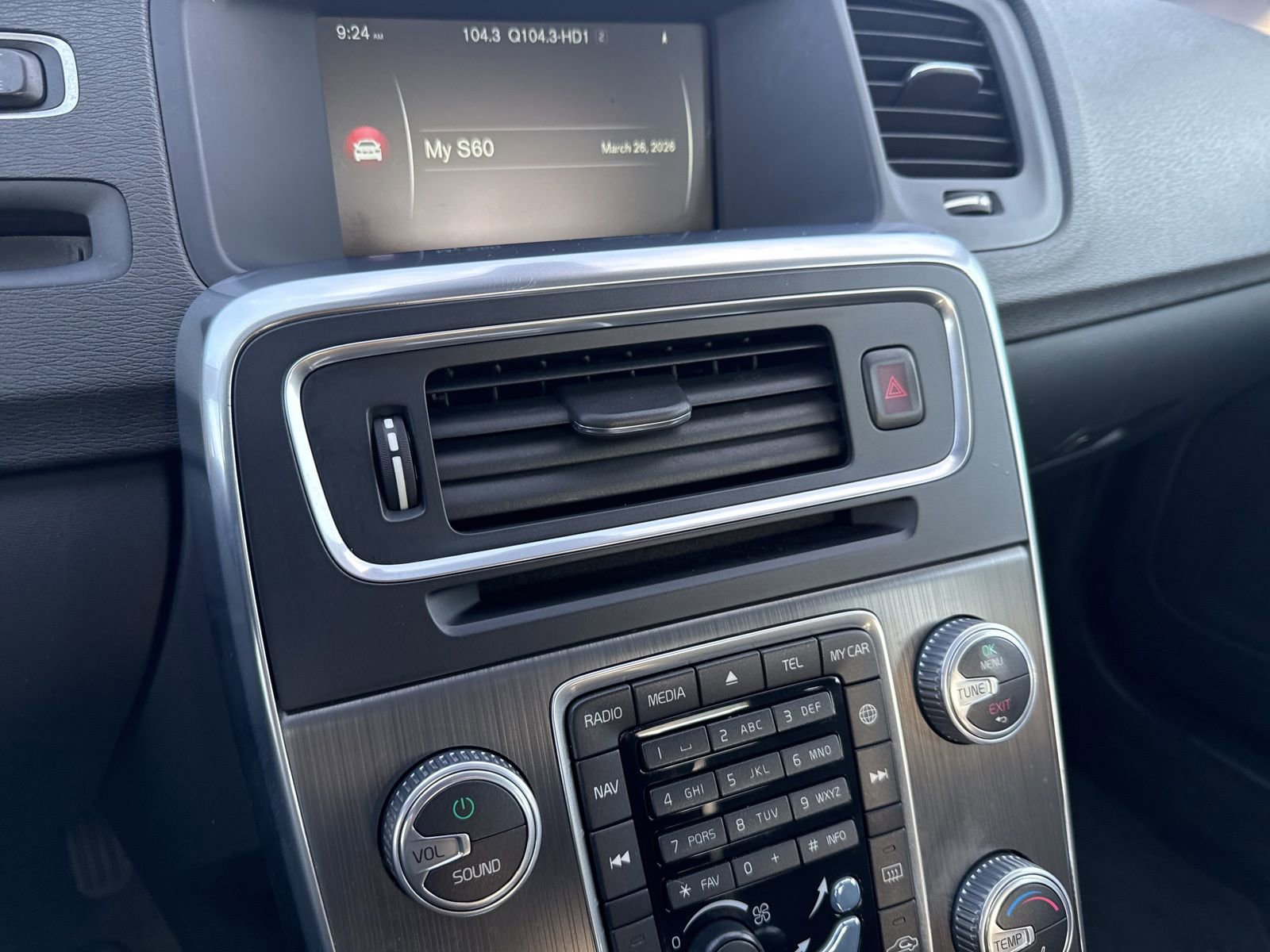 Thumbnail: 2016 Volvo S60 - 26