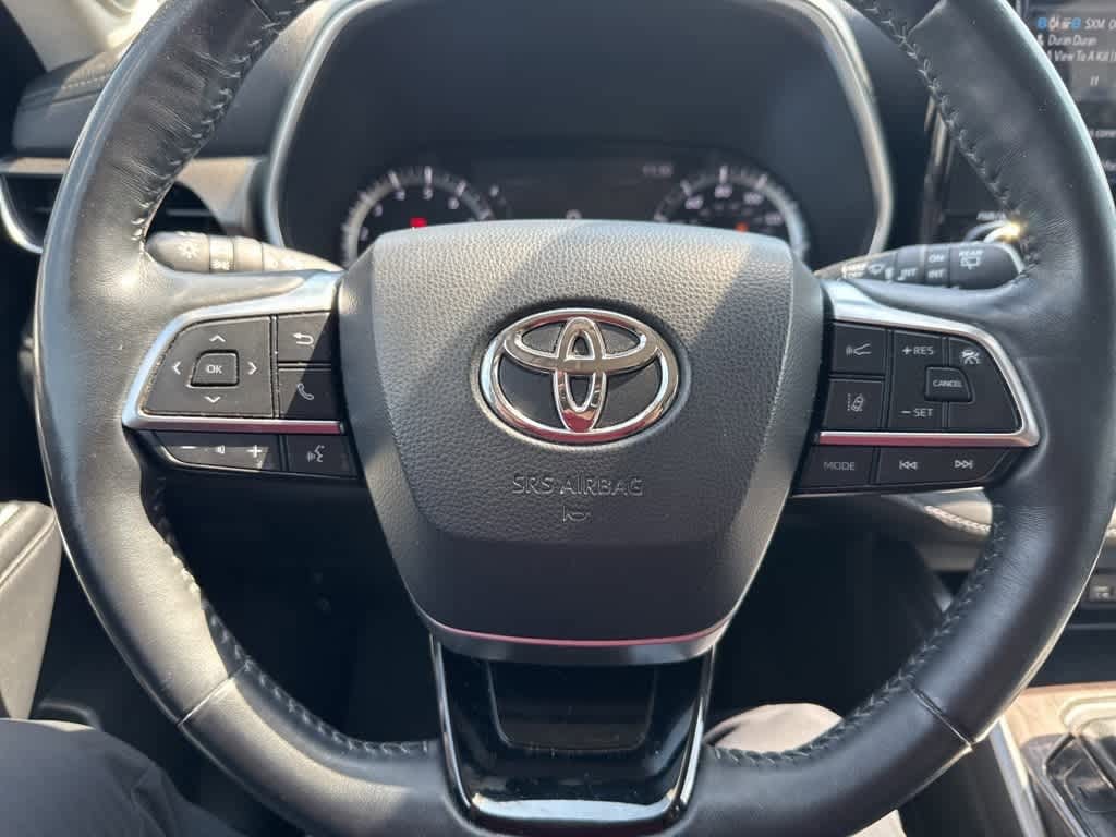 Thumbnail: 2020 Toyota Highlander - 24