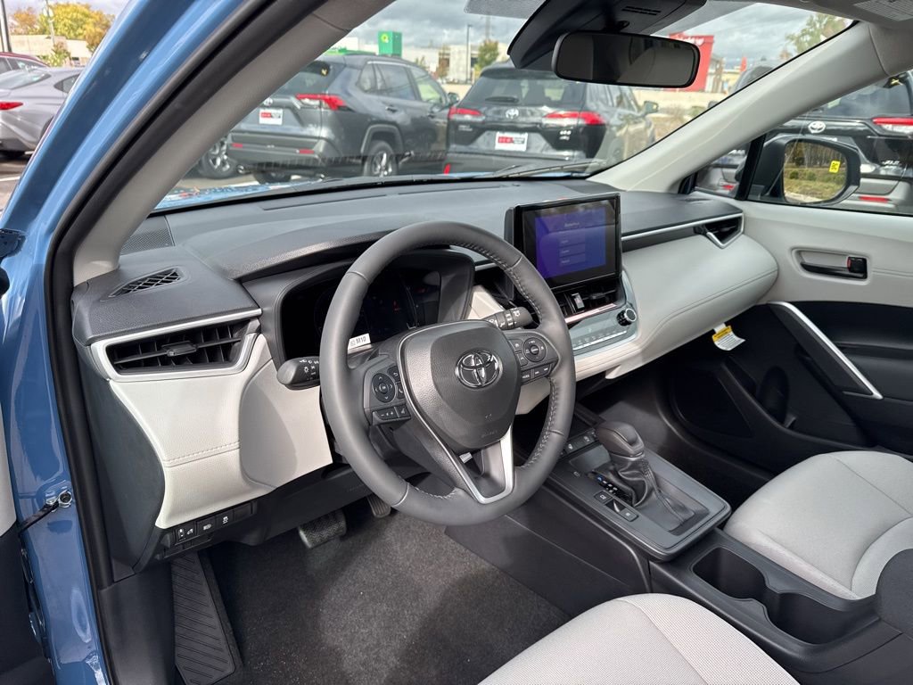 Thumbnail: 2026 Toyota Corolla Cross - 10