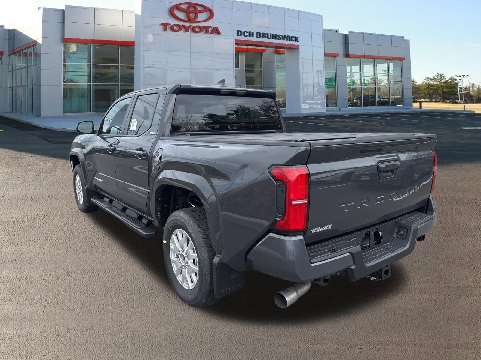 2026 Toyota Tacoma SR5 - Photo 6