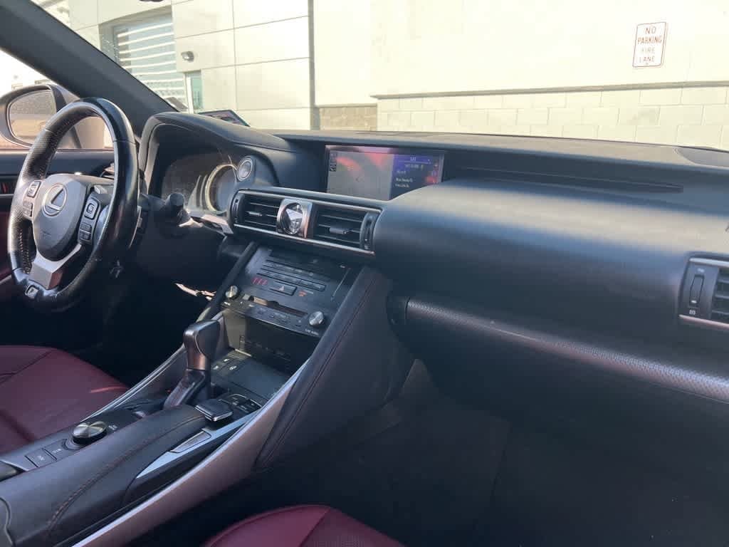 Thumbnail: 2017 Lexus IS - 18