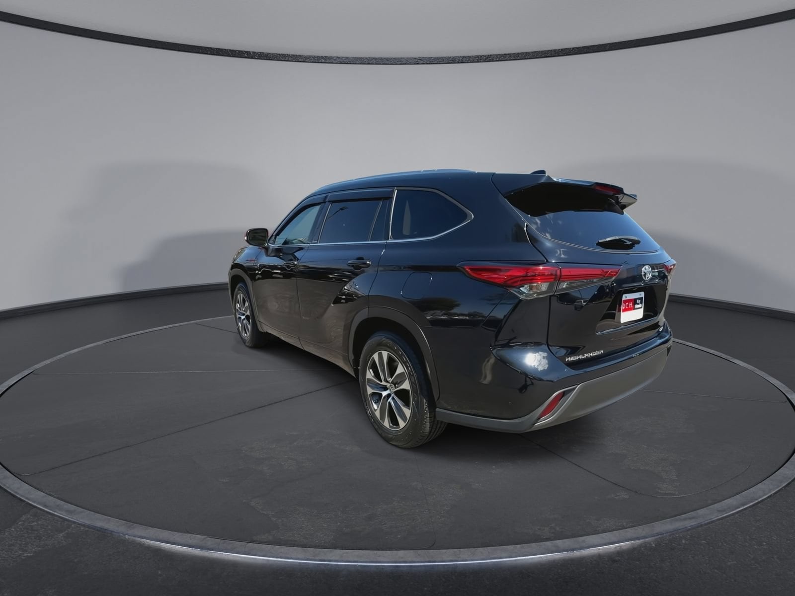 Thumbnail: 2021 Toyota Highlander - 13