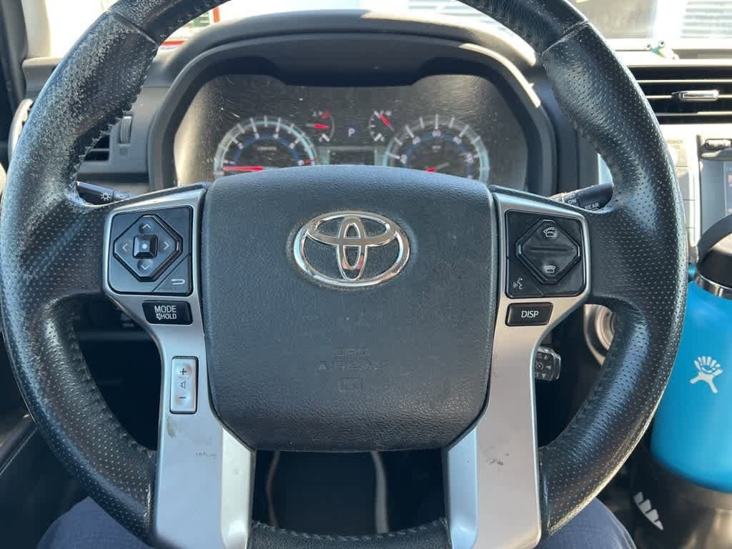 Thumbnail: 2016 Toyota 4Runner - 14