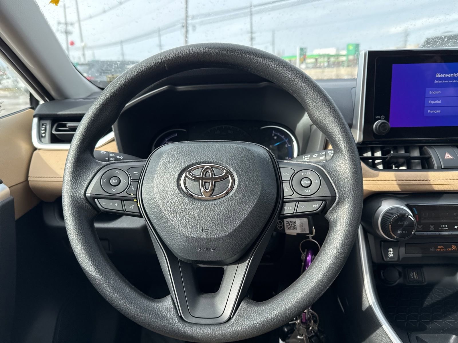 Thumbnail: 2025 Toyota RAV4 - 16