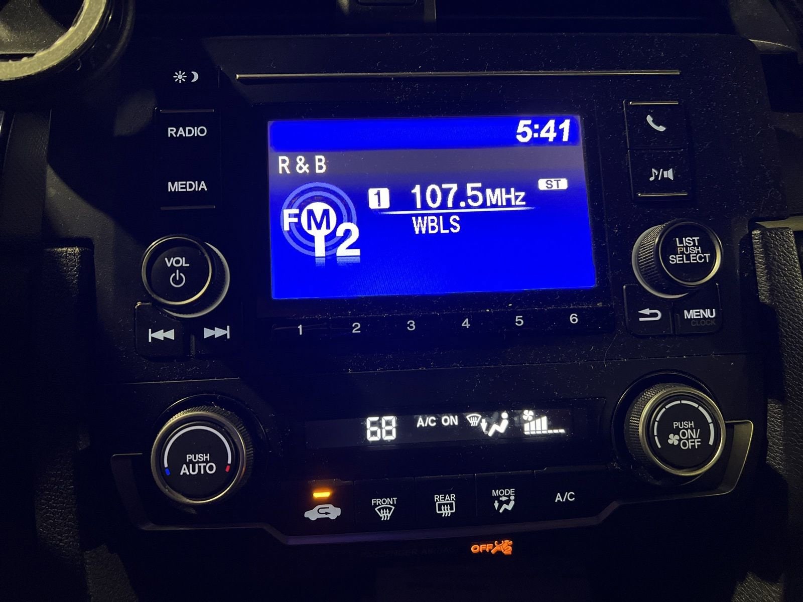 Thumbnail: 2018 Honda Civic - 18