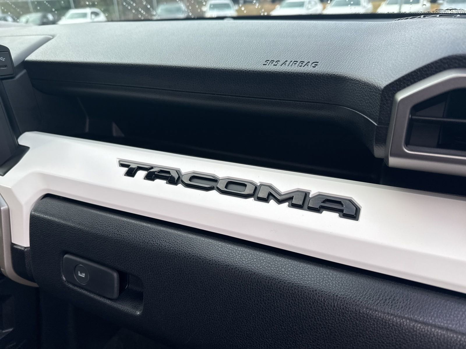 Thumbnail: 2024 Toyota Tacoma - 21