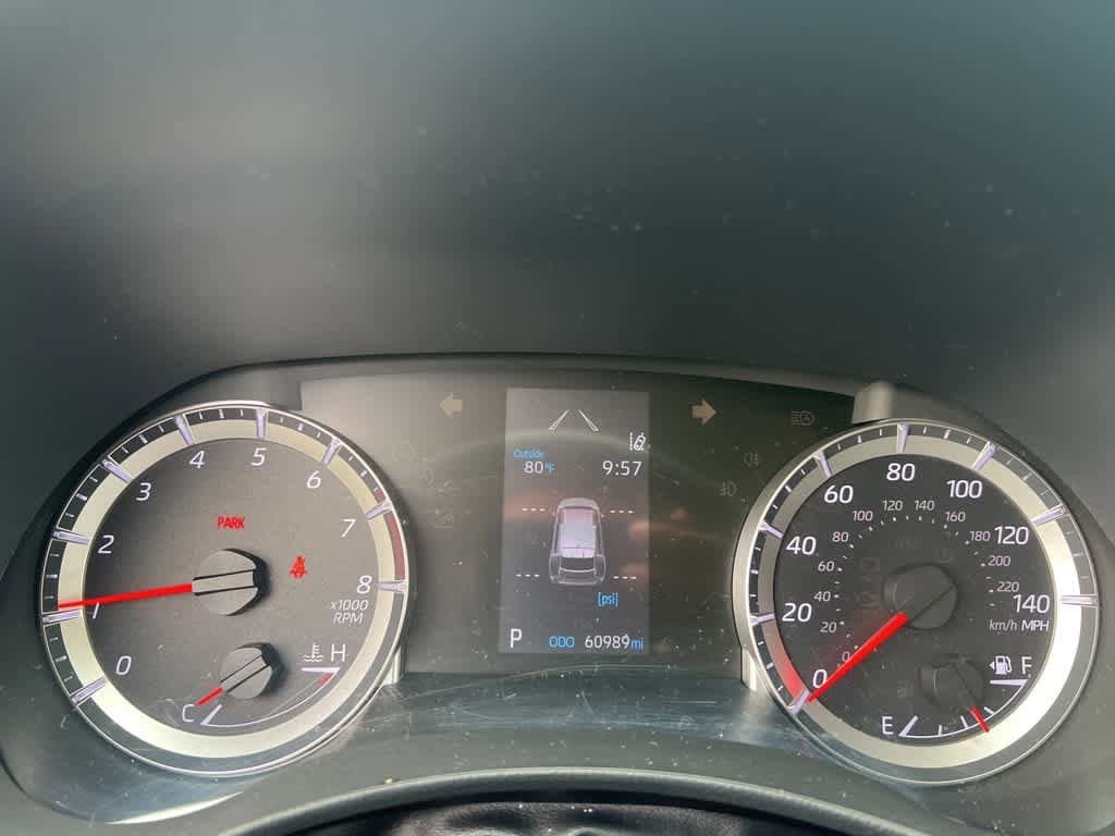 2021 Toyota Highlander L 27